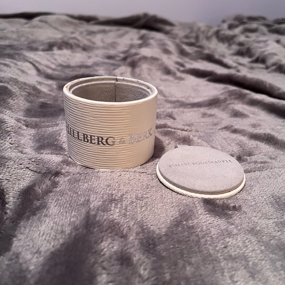 Hillberg & Berk 8mm Sparkle Balls